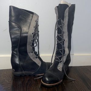 Sorel Joan of Arc wedge boots 9.5